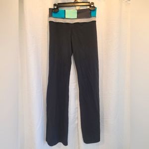 Lululemon Sz 4 Groove Pant (Tall) Black
